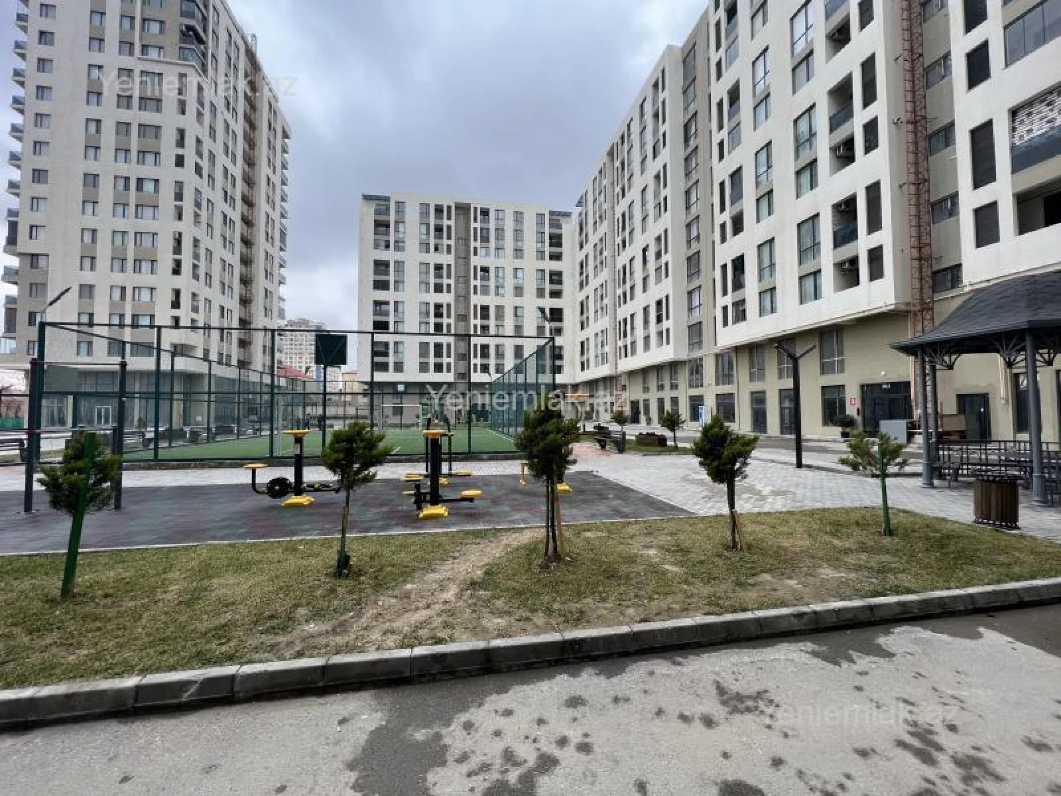Satılır 2 otaqlı yeni tikili 70 m²