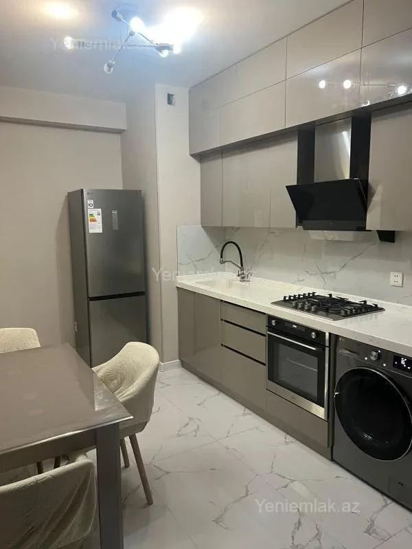 Satılır 2 otaqlı yeni tikili 70 m²