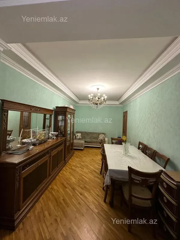 Satılır 3 otaqlı yeni tikili 90 m²