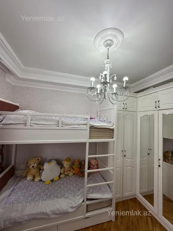 Satılır 3 otaqlı yeni tikili 90 m²