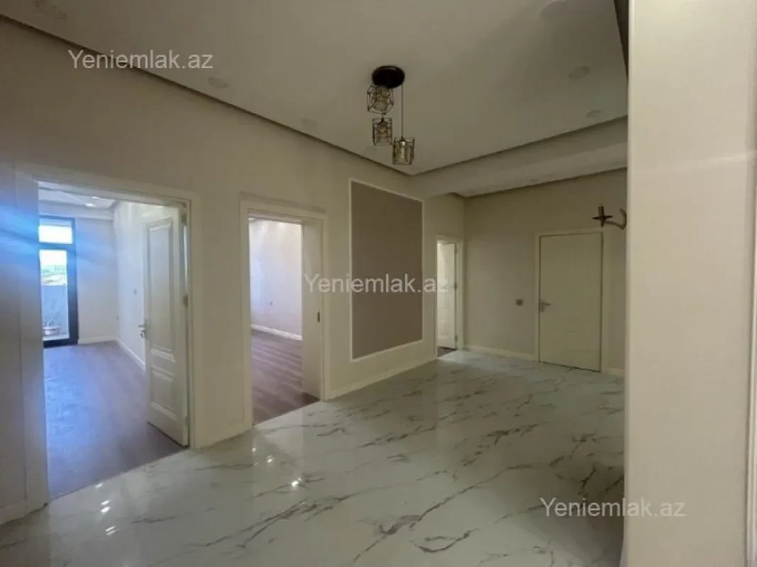 Satılır 3 otaqlı yeni tikili 133 m²