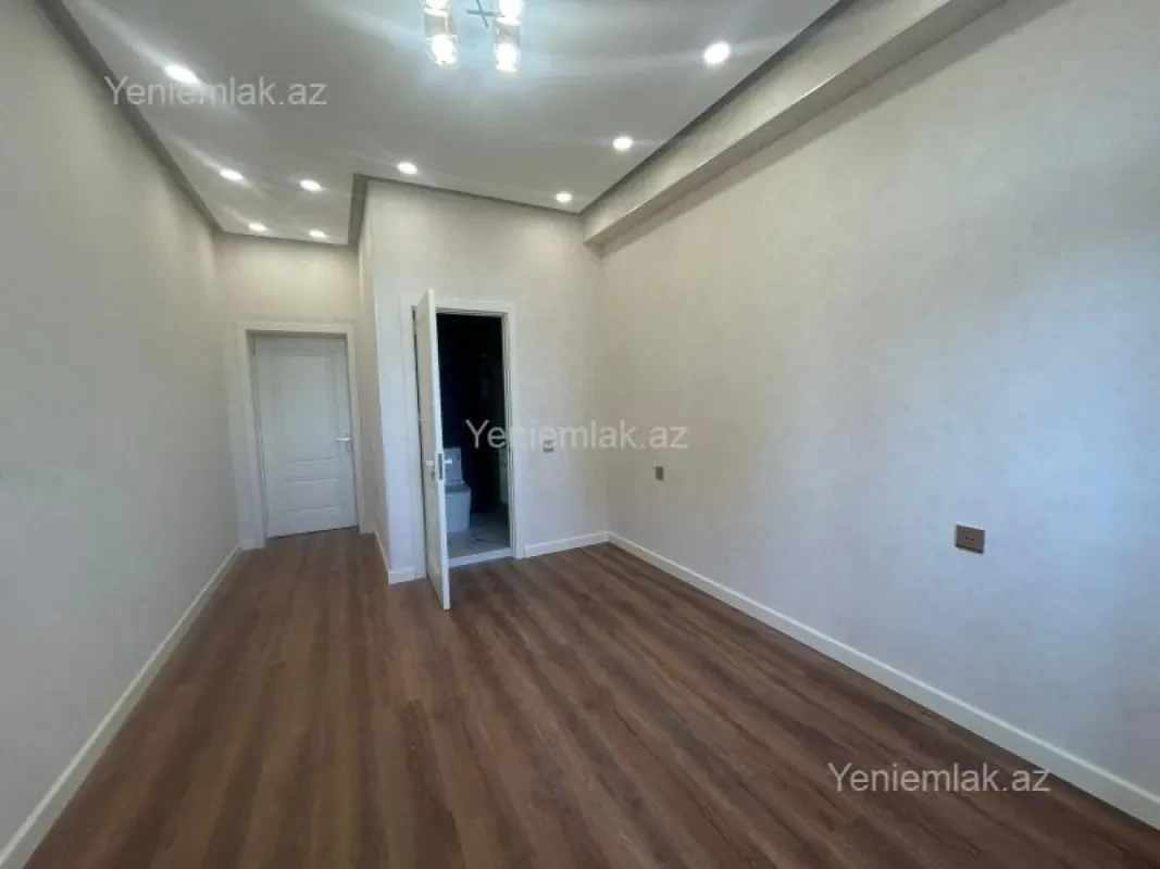 Satılır 3 otaqlı yeni tikili 133 m²