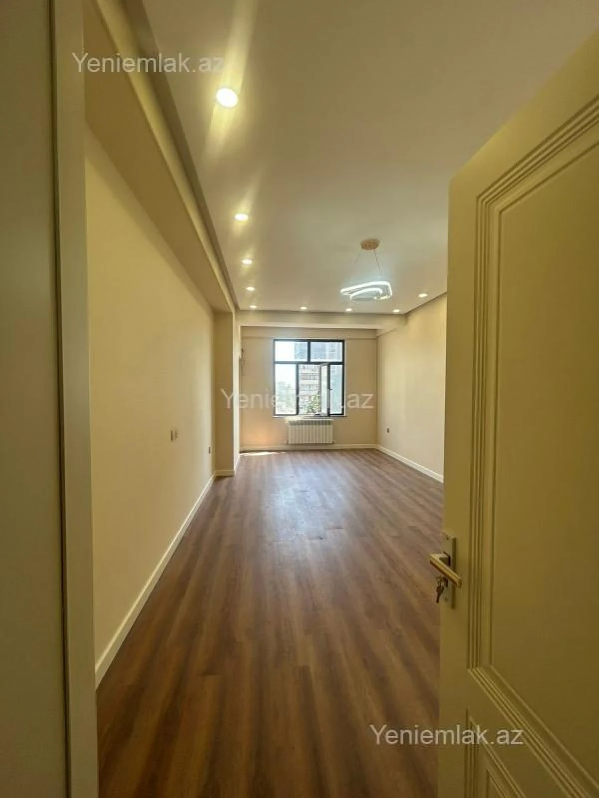 Satılır 3 otaqlı yeni tikili 133 m²