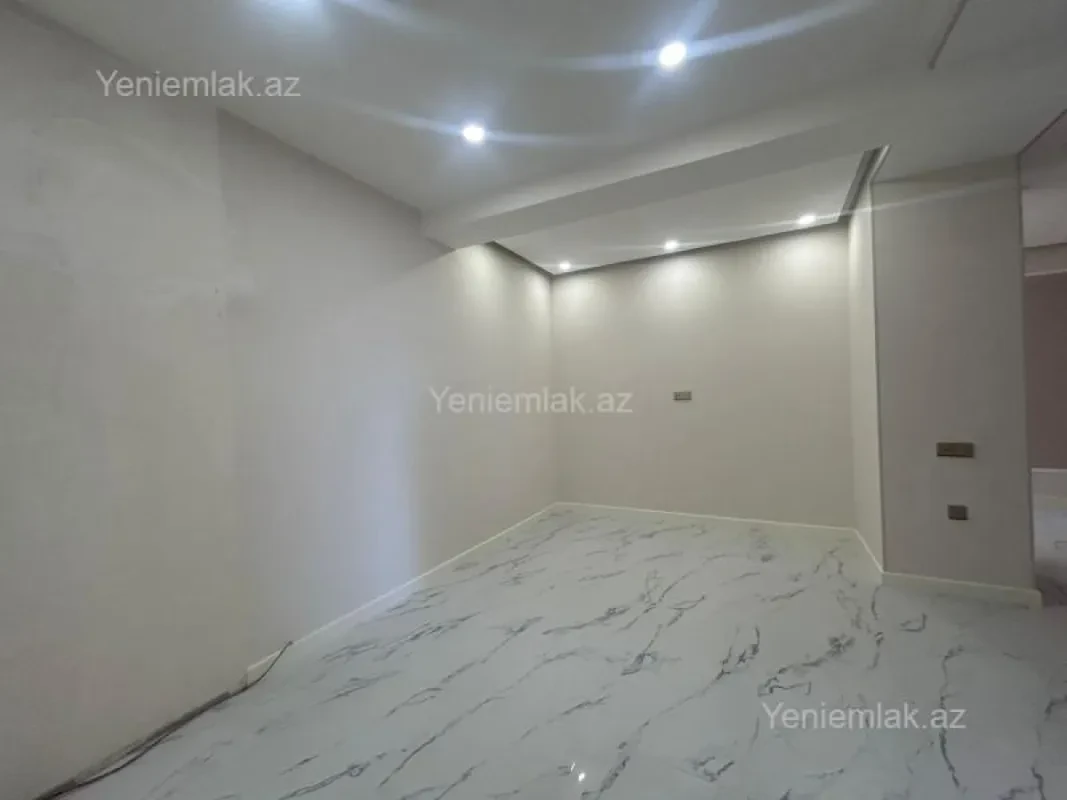 Satılır 3 otaqlı yeni tikili 133 m²