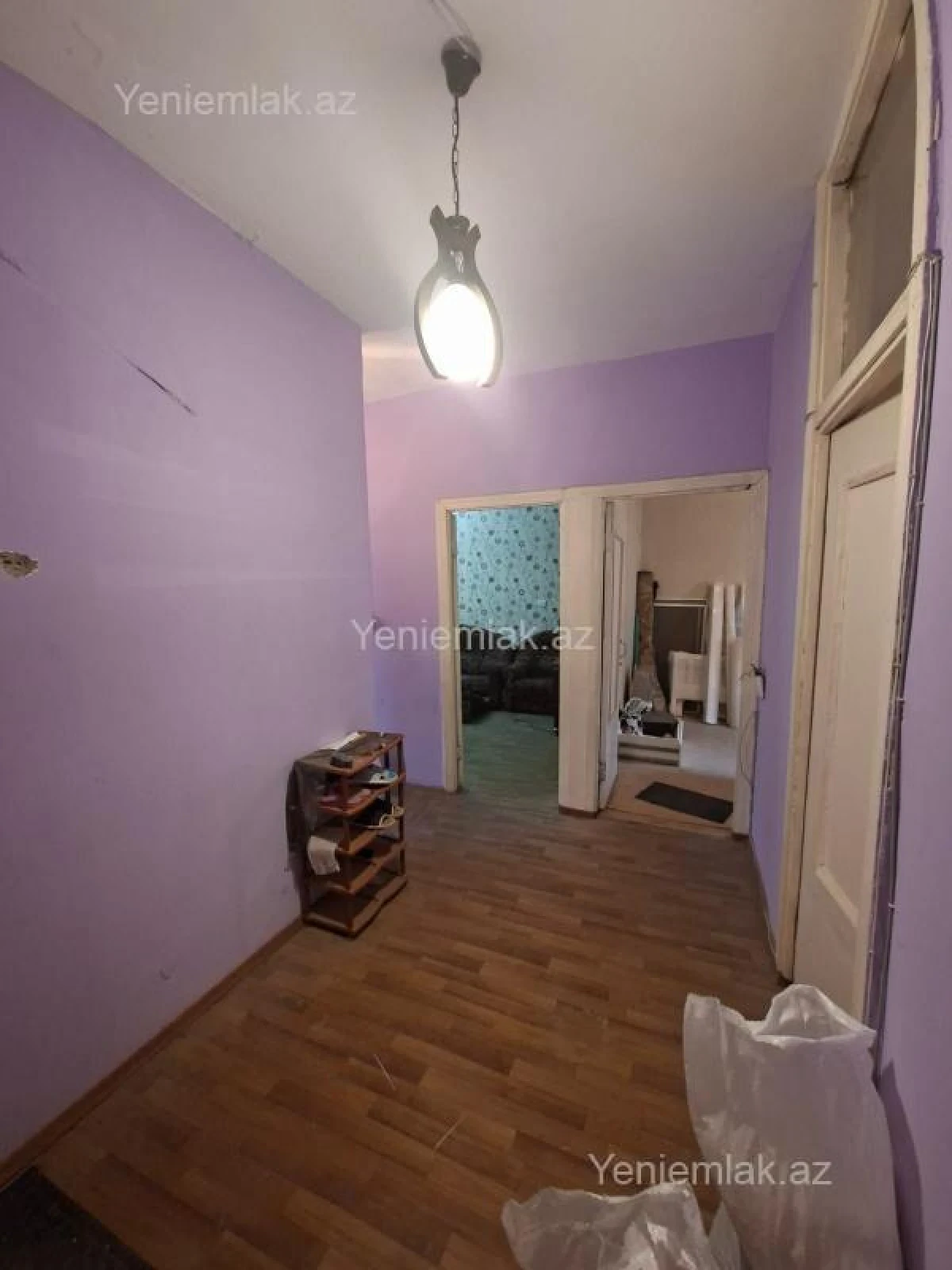 Satılır 4 otaqlı köhnə tikili 110 m²