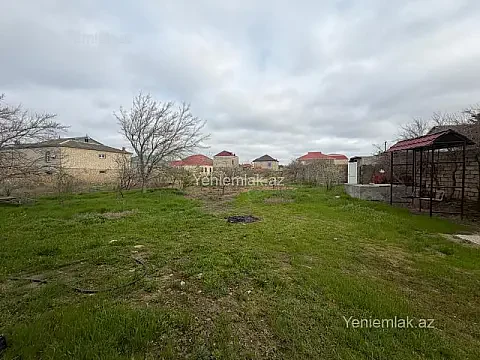Satılır 6 otaqlı həyət evi 250 m²