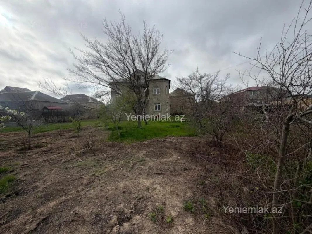 Satılır 6 otaqlı həyət evi 250 m²