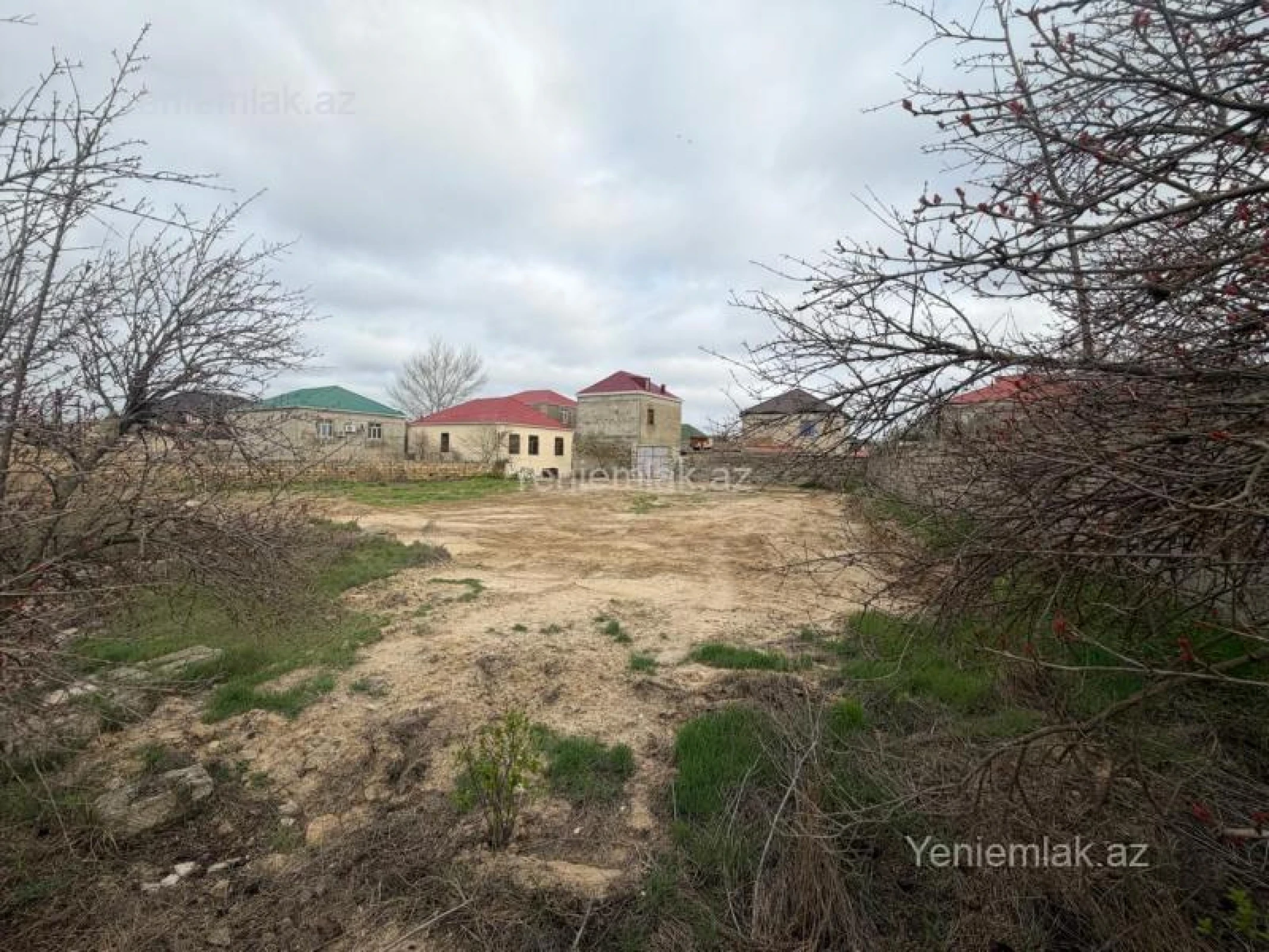 Satılır 6 otaqlı həyət evi 250 m²