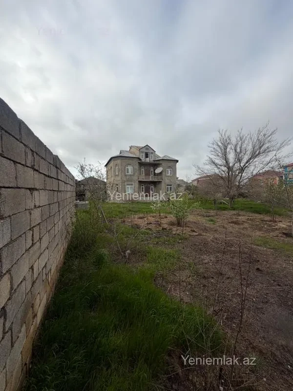 Satılır 6 otaqlı həyət evi 250 m²