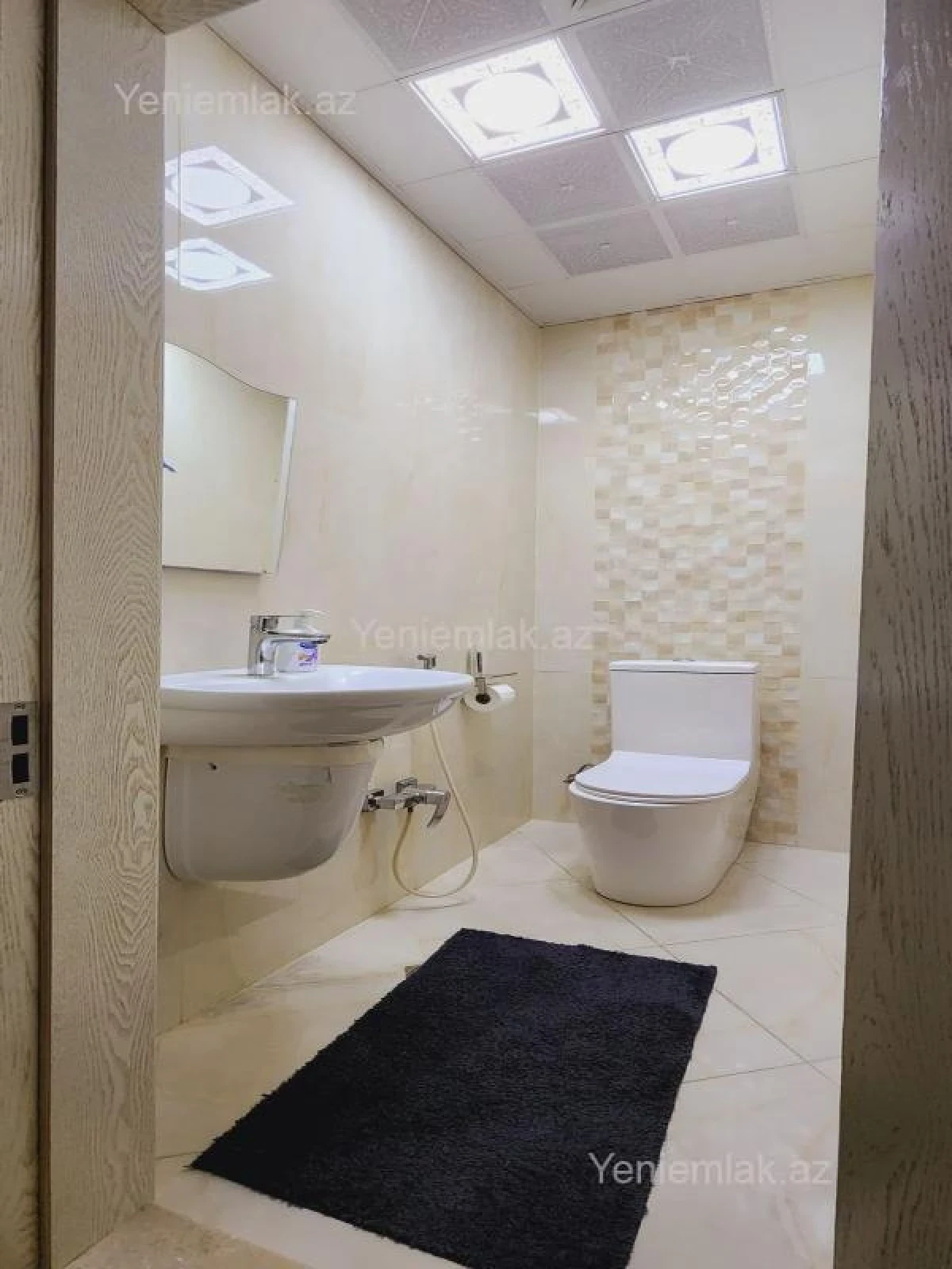 Satılır 3 otaqlı yeni tikili 130 m²