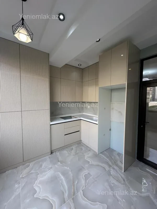 Satılır 3 otaqlı yeni tikili 88 m²