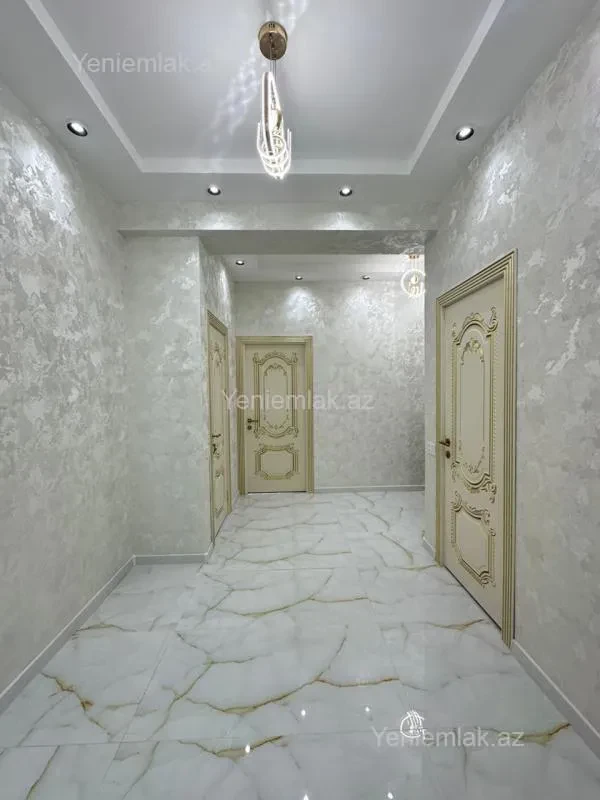 Satılır 3 otaqlı yeni tikili 88 m²