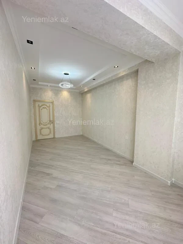 Satılır 3 otaqlı yeni tikili 88 m²