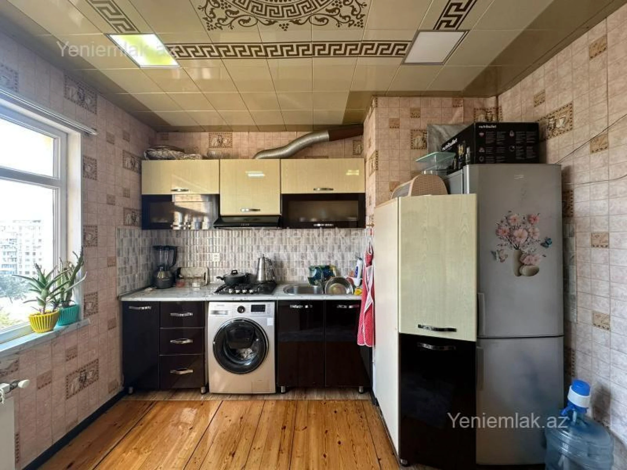 Satılır 2 otaqlı köhnə tikili 60 m²