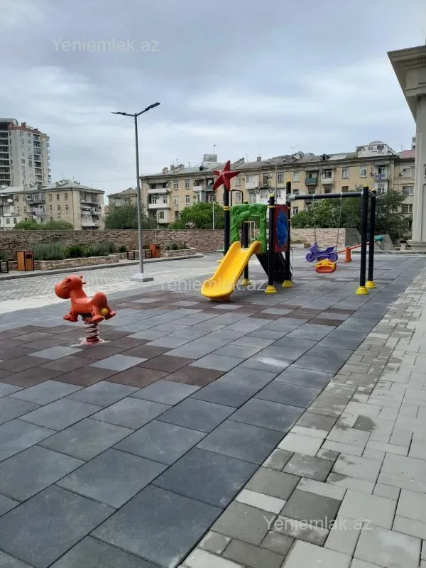 Satılır 3 otaqlı yeni tikili 104.5 m²