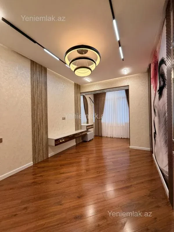 Satılır 2 otaqlı yeni tikili 85 m²