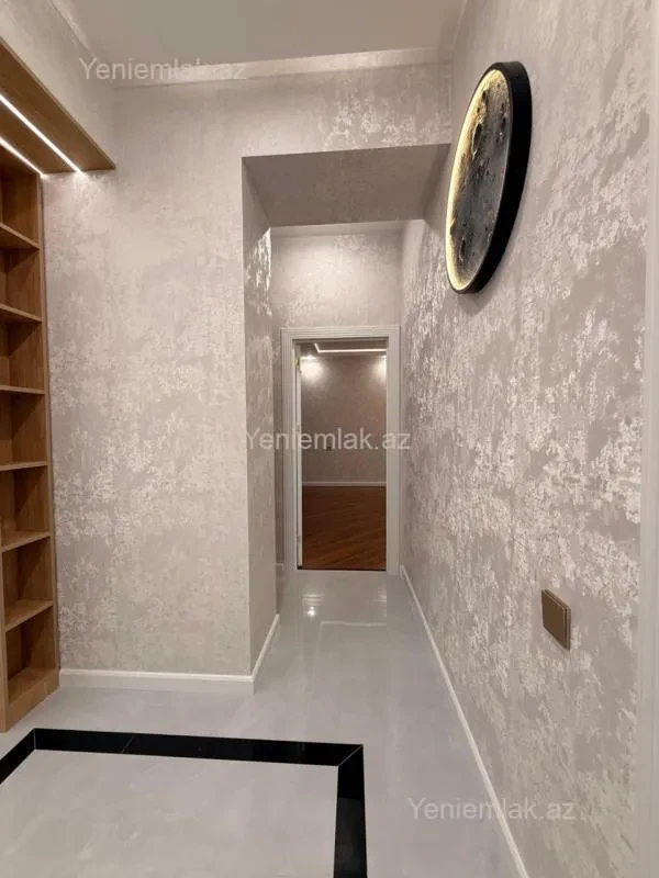 Satılır 2 otaqlı yeni tikili 85 m²