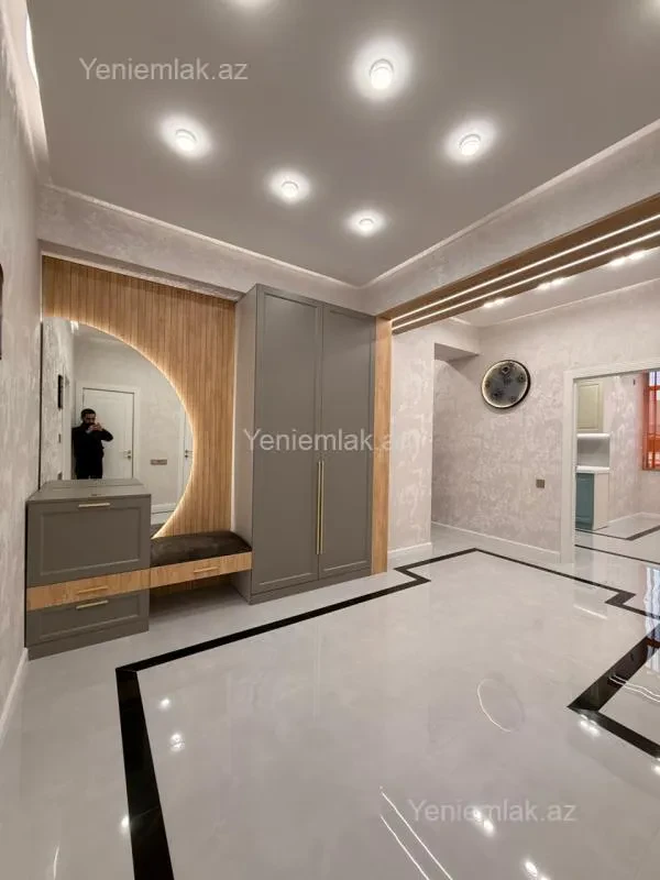 Satılır 2 otaqlı yeni tikili 85 m²