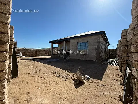 Satılır 4 otaqlı həyət evi 110 m²