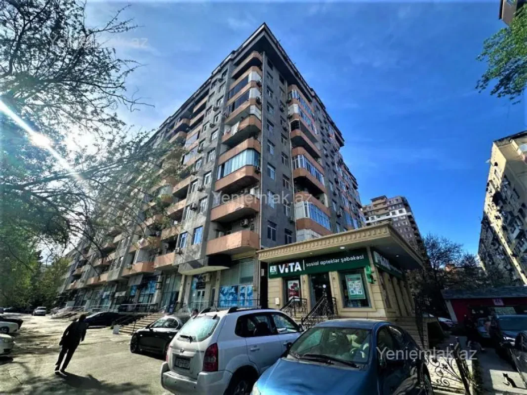 Satılır 3 otaqlı yeni tikili 75 m²