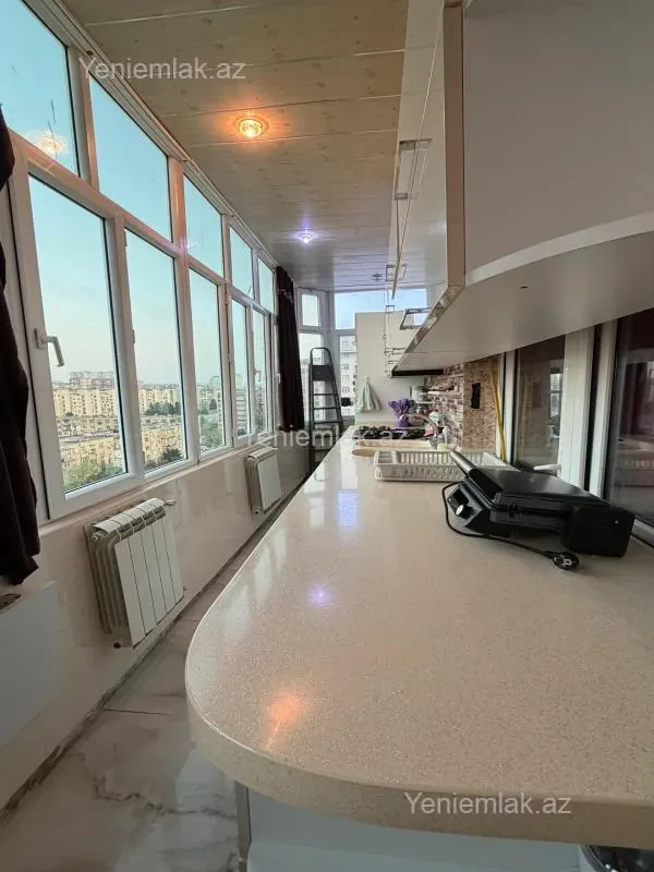Satılır 3 otaqlı yeni tikili 75 m²