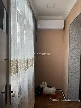 Satılır 2 otaqlı köhnə tikili 60 m²
