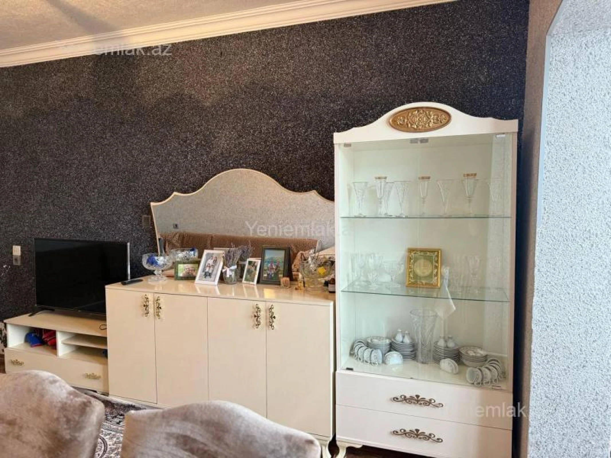 Satılır 2 otaqlı köhnə tikili 60 m²