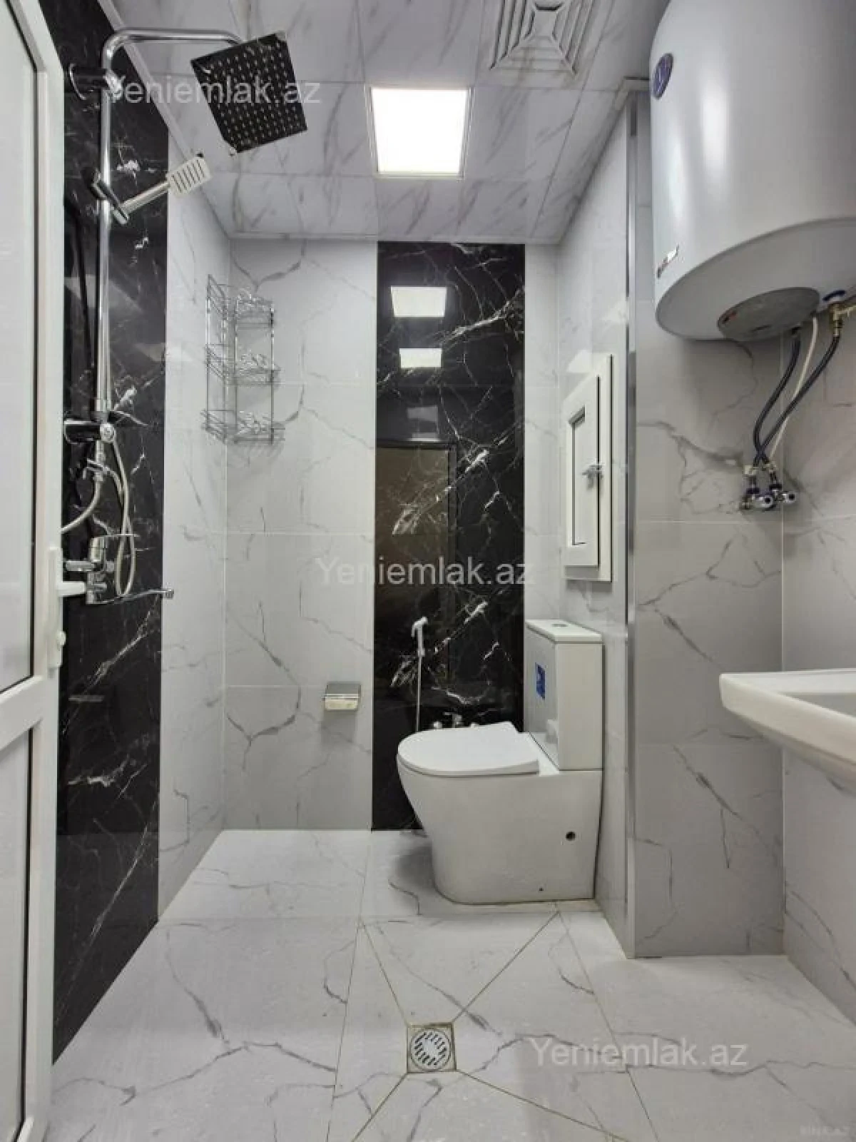 Satılır 2 otaqlı köhnə tikili 50 m²