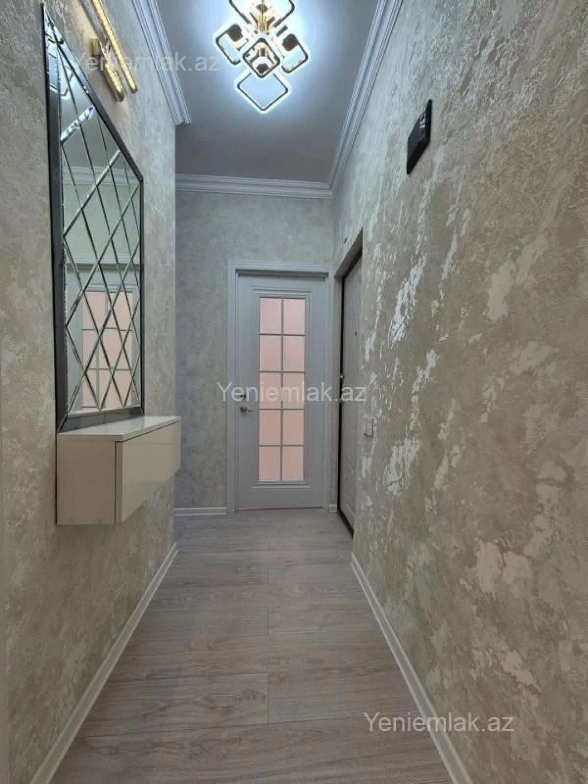 Satılır 2 otaqlı köhnə tikili 50 m²