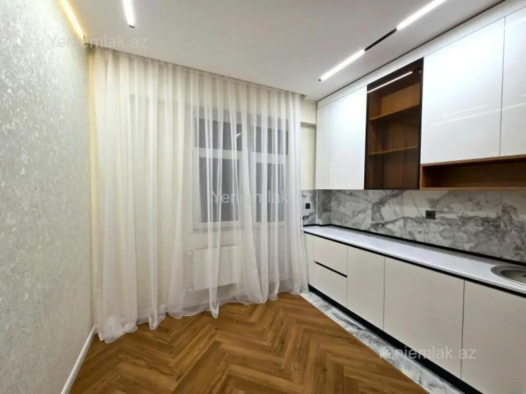 Satılır 2 otaqlı yeni tikili 82 m²