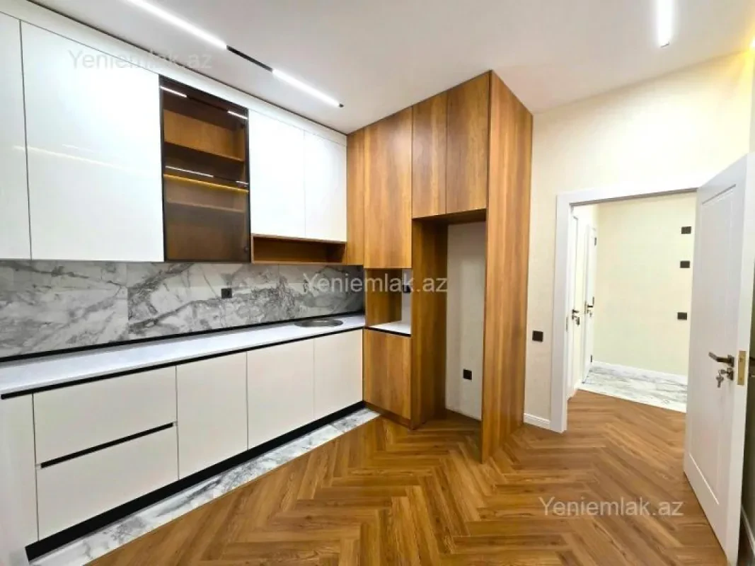 Satılır 2 otaqlı yeni tikili 82 m²