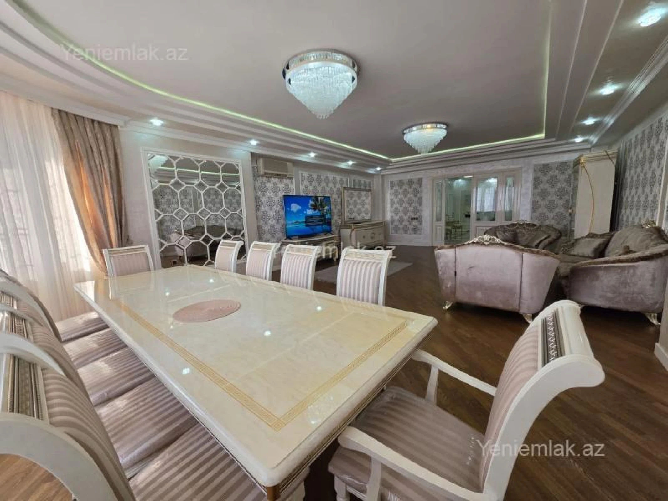 Satılır 4 otaqlı yeni tikili 300 m²