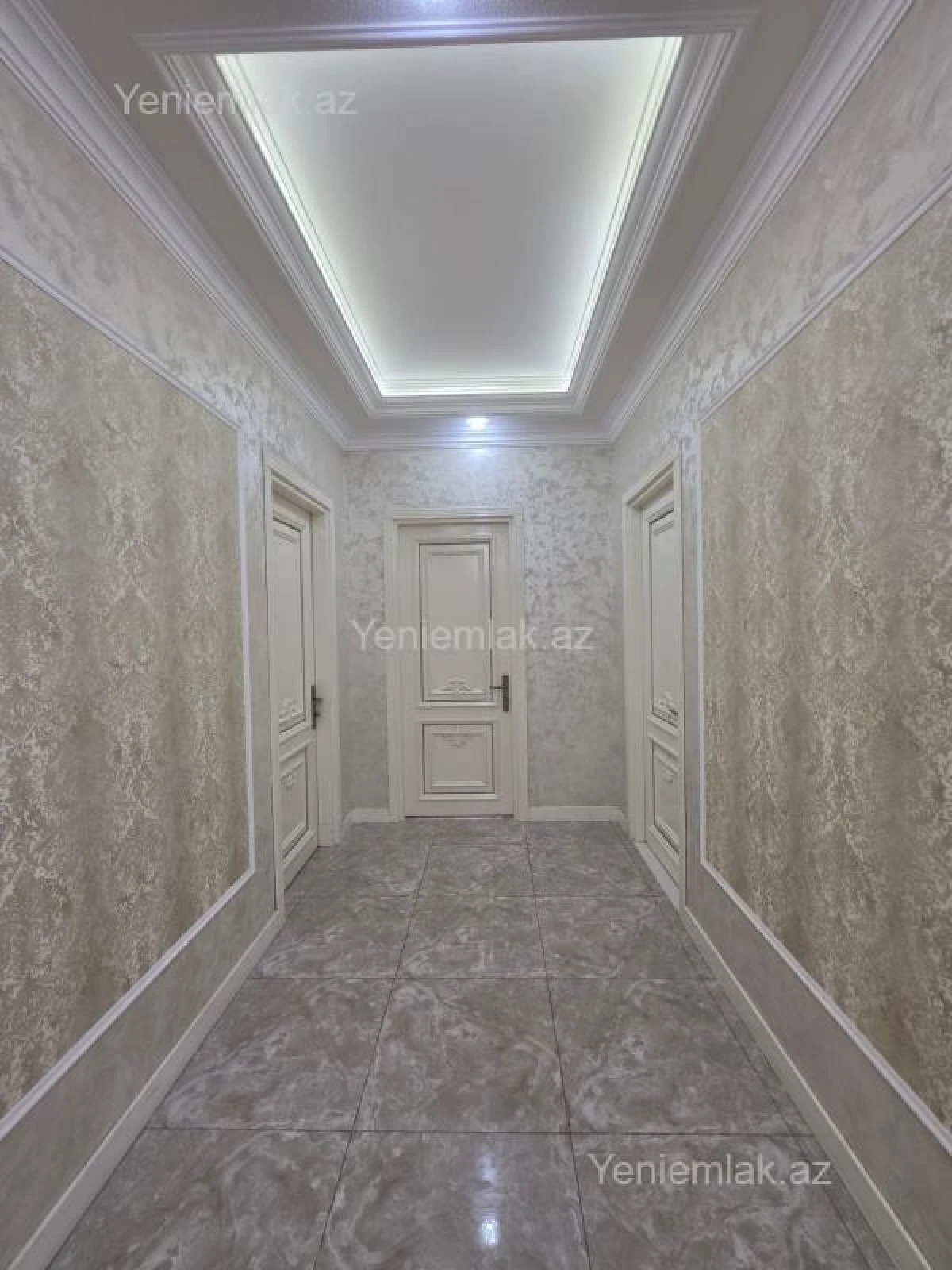 Satılır 4 otaqlı yeni tikili 300 m²