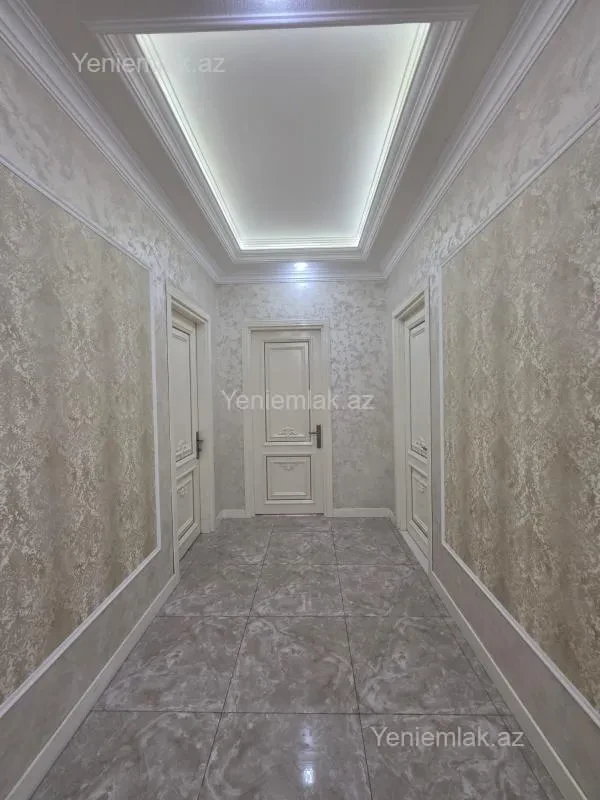 Satılır 4 otaqlı yeni tikili 300 m²