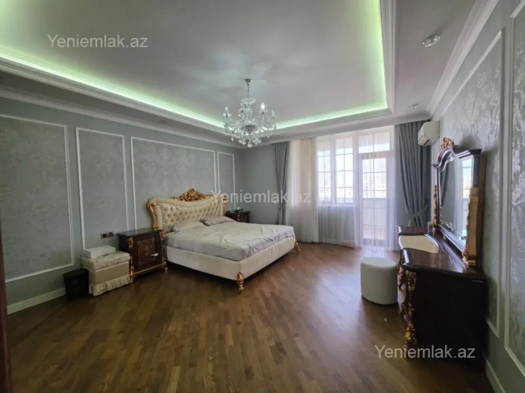 Satılır 4 otaqlı yeni tikili 300 m²