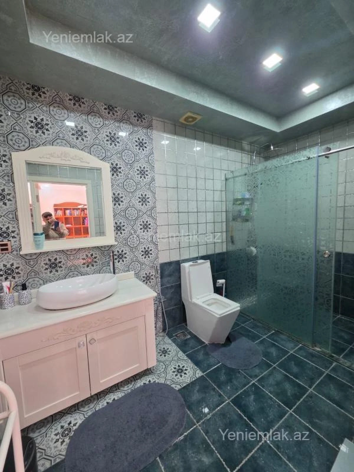 Satılır 4 otaqlı yeni tikili 300 m²