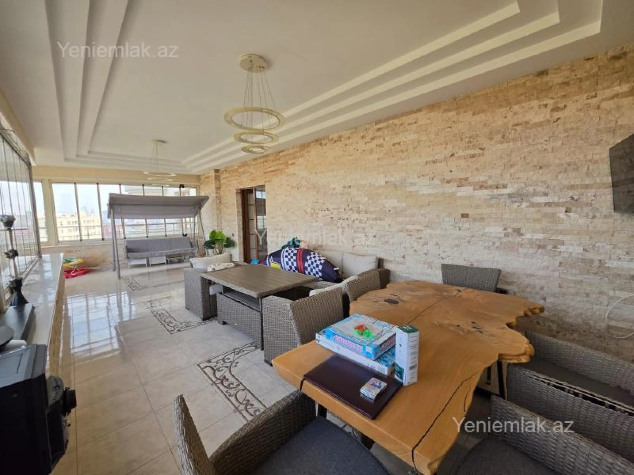 Satılır 4 otaqlı yeni tikili 300 m²