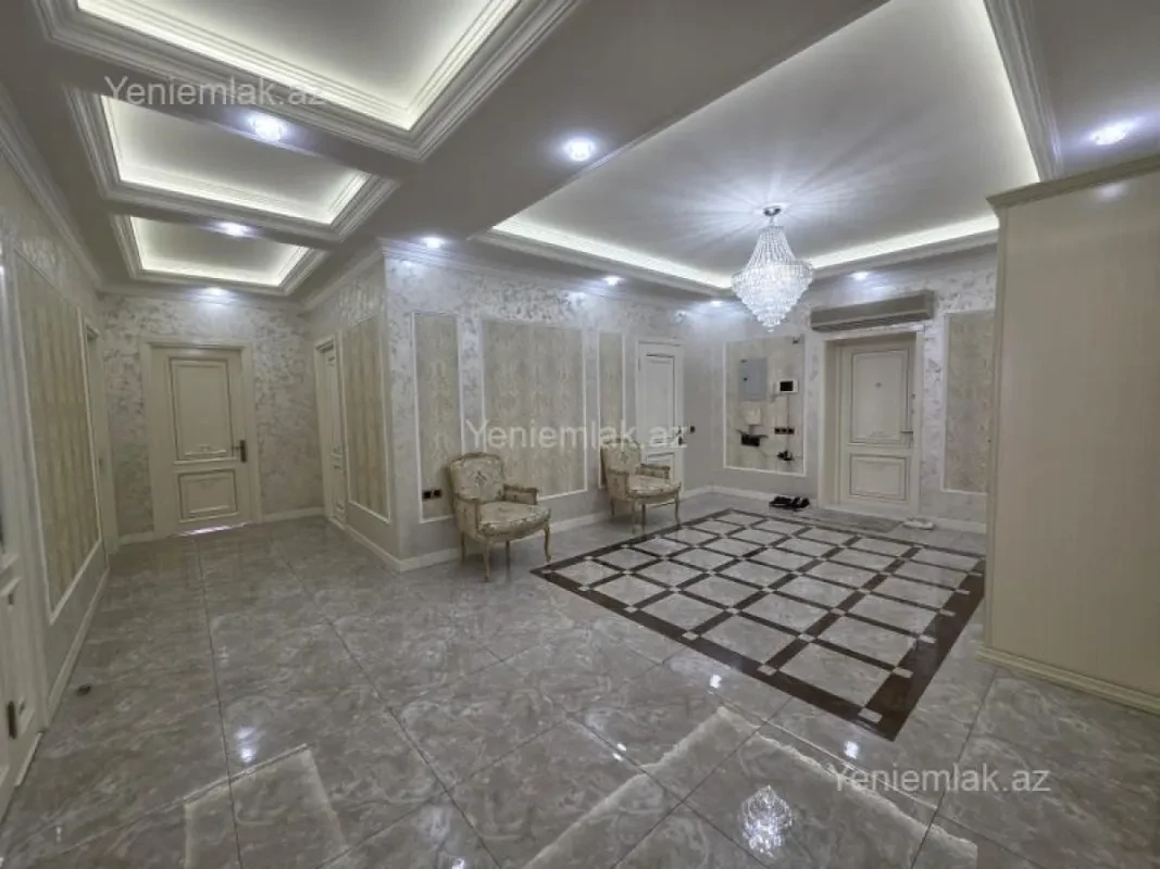 Satılır 4 otaqlı yeni tikili 300 m²