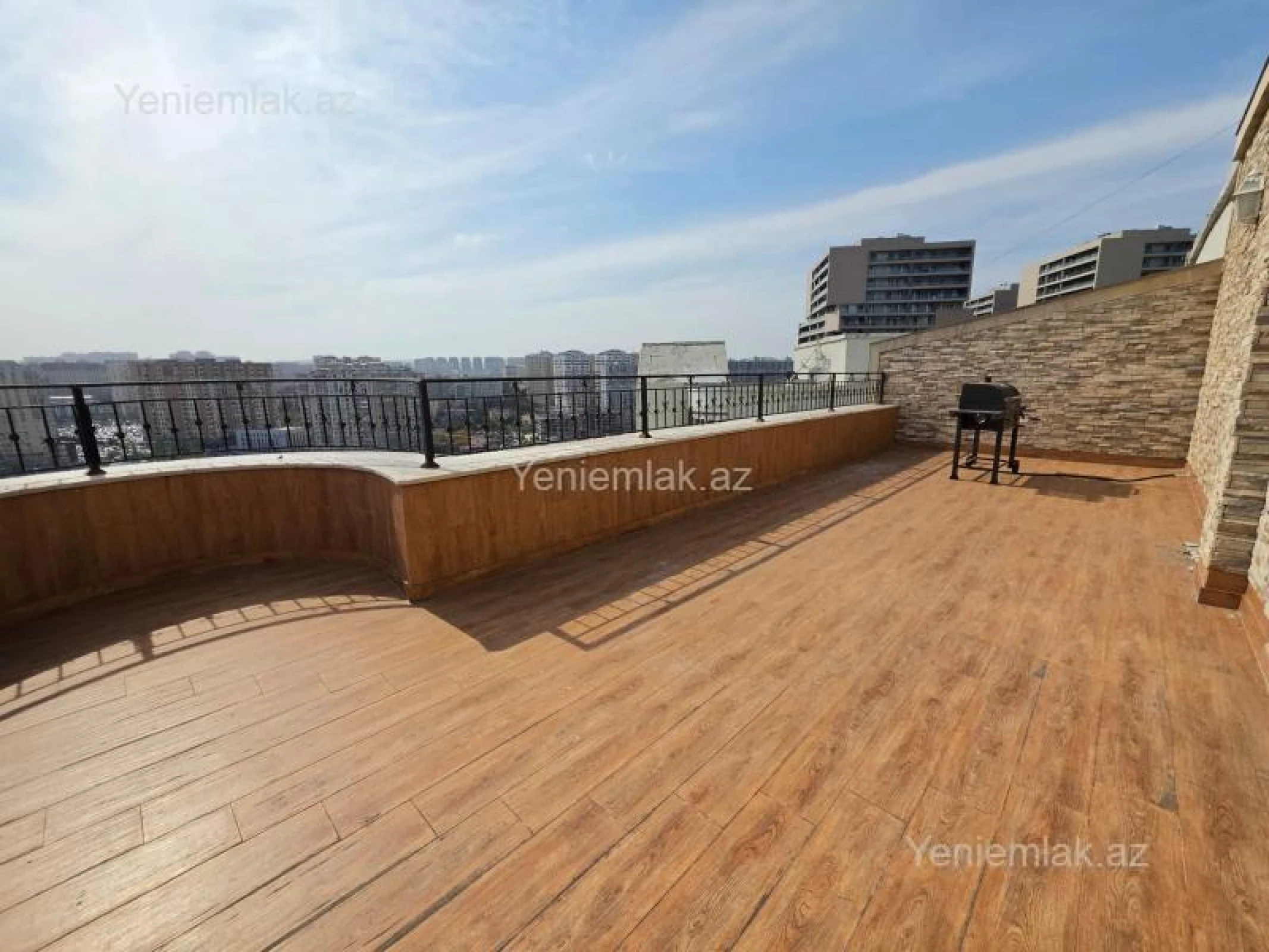 Satılır 4 otaqlı yeni tikili 300 m²