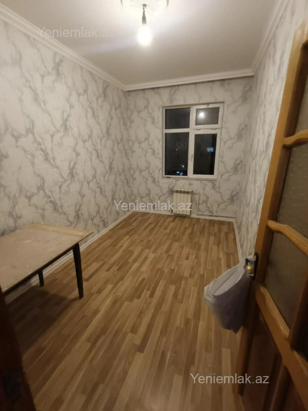 Satılır 3 otaqlı köhnə tikili 120 m²