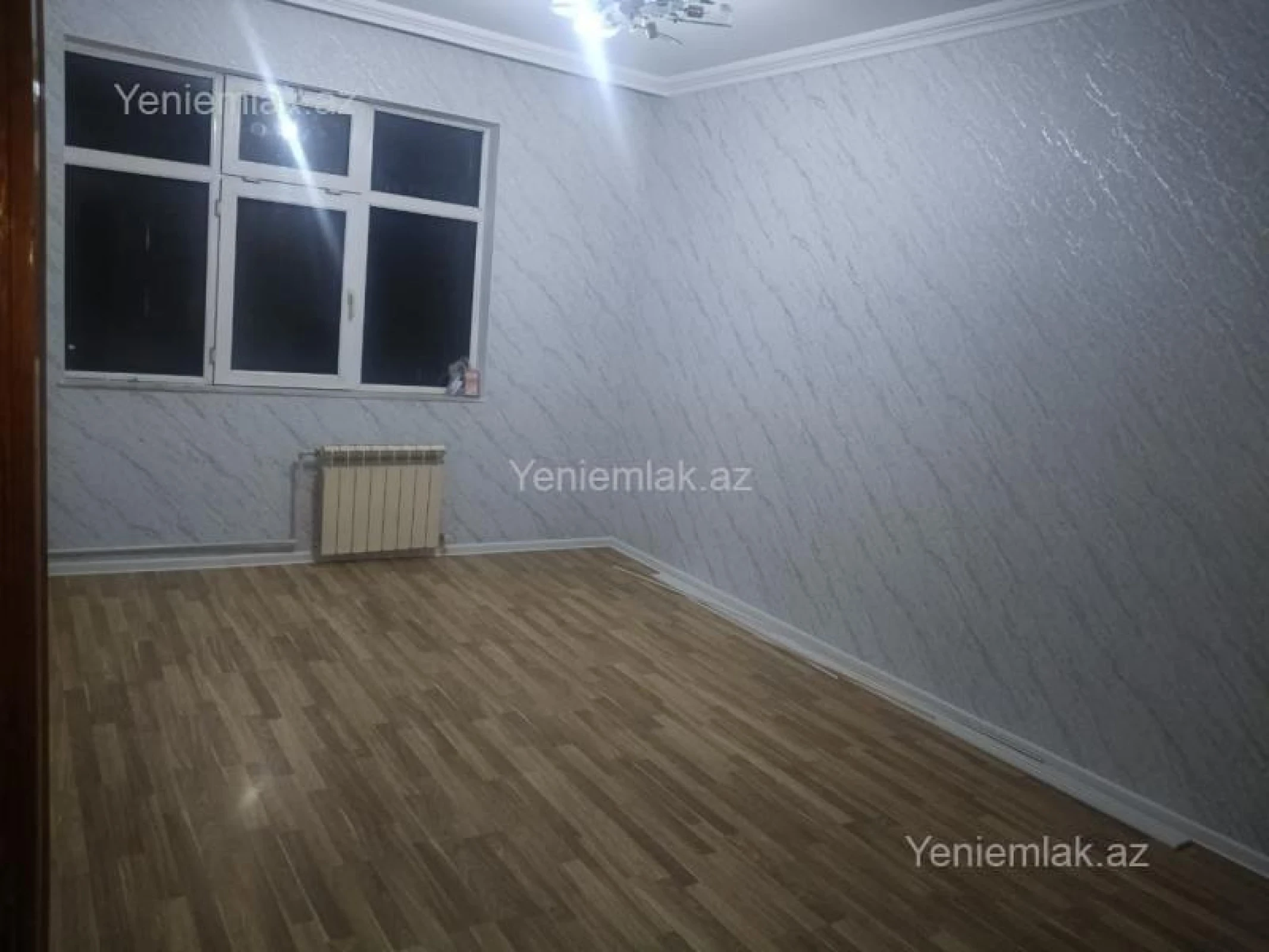 Satılır 3 otaqlı köhnə tikili 120 m²