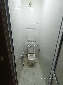 Satılır 3 otaqlı köhnə tikili 120 m²