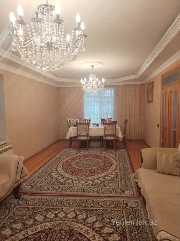 Satılır 4 otaqlı həyət evi 190 m²