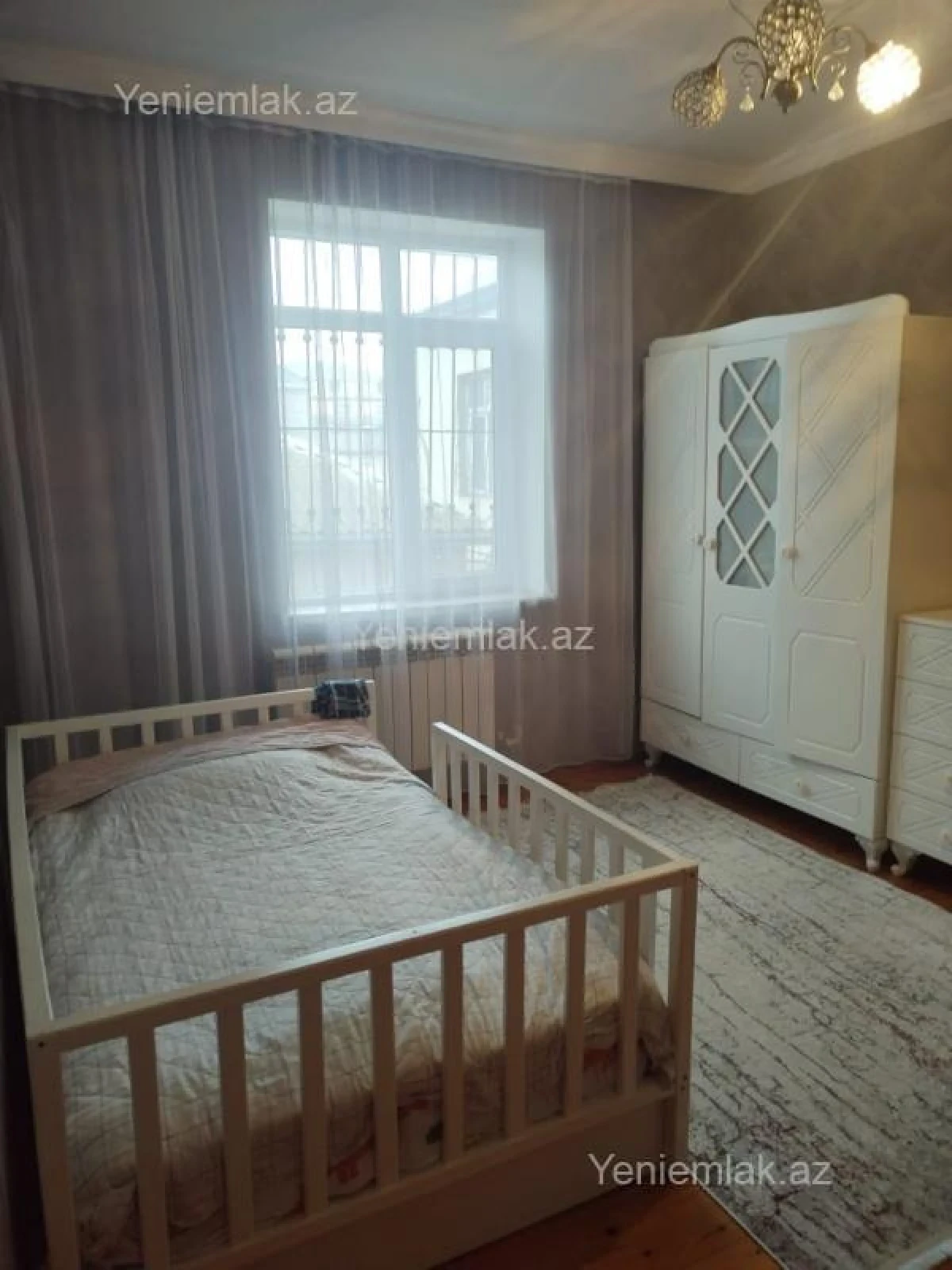 Satılır 4 otaqlı həyət evi 190 m²