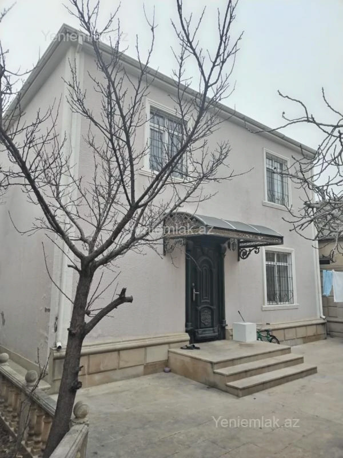 Satılır 4 otaqlı həyət evi 190 m²