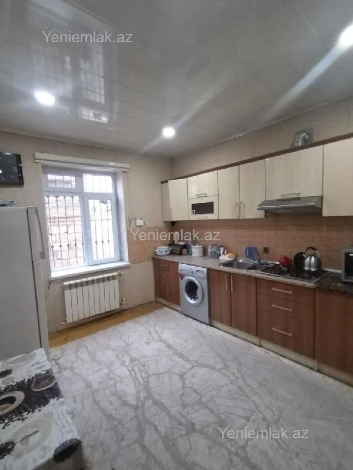 Satılır 4 otaqlı həyət evi 190 m²