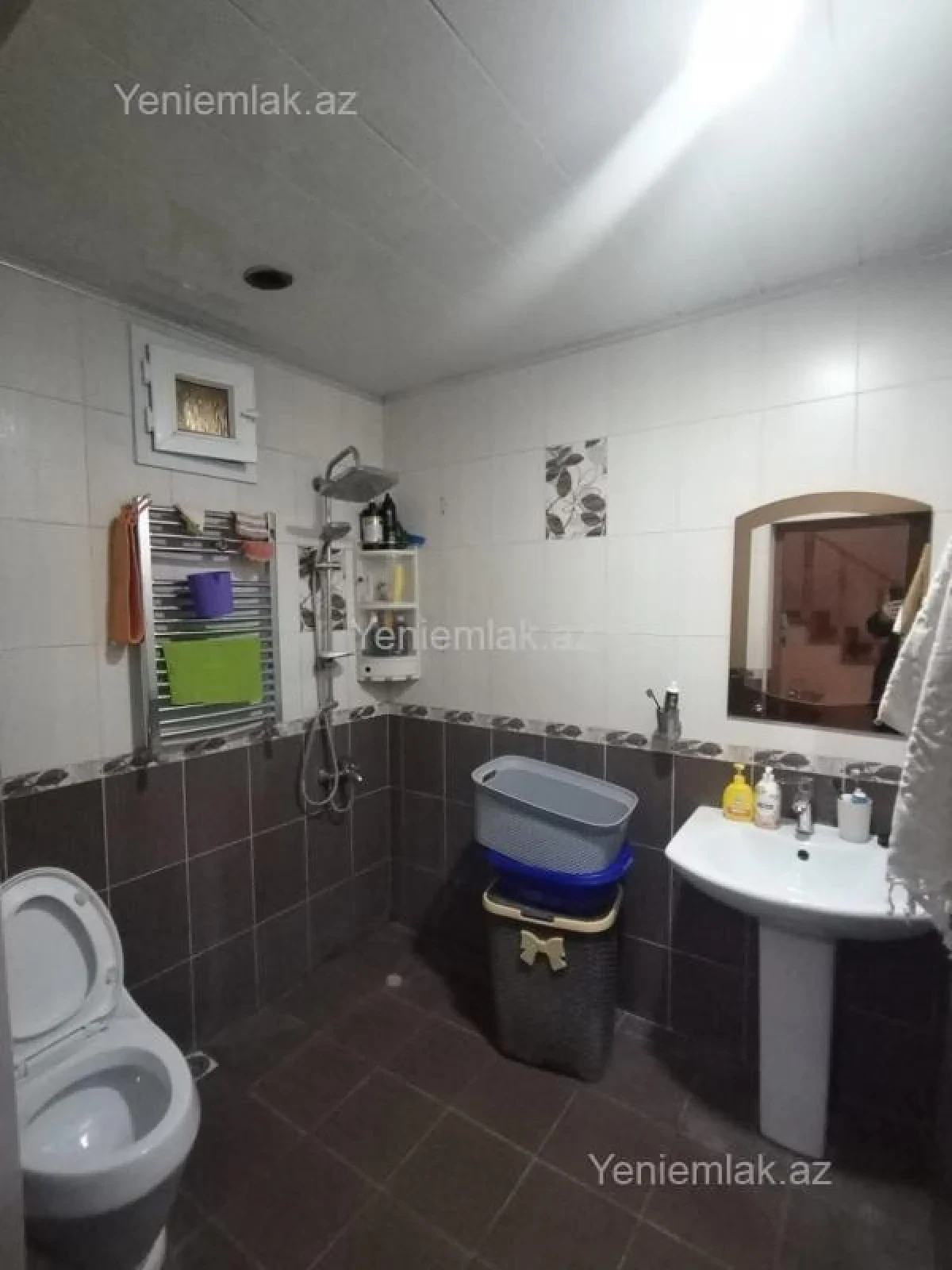 Satılır 4 otaqlı həyət evi 190 m²