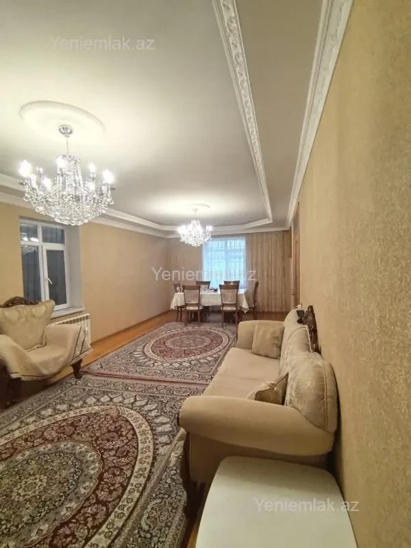 Satılır 4 otaqlı həyət evi 190 m²