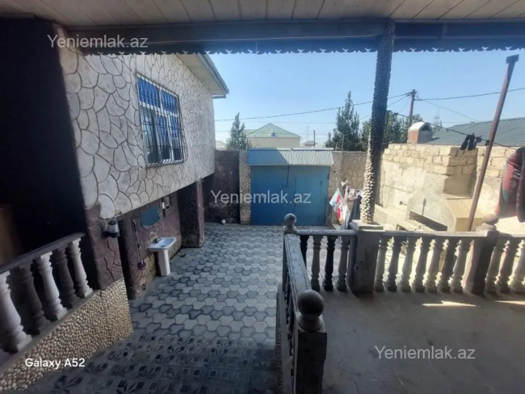Satılır 4 otaqlı həyət evi 120 m²