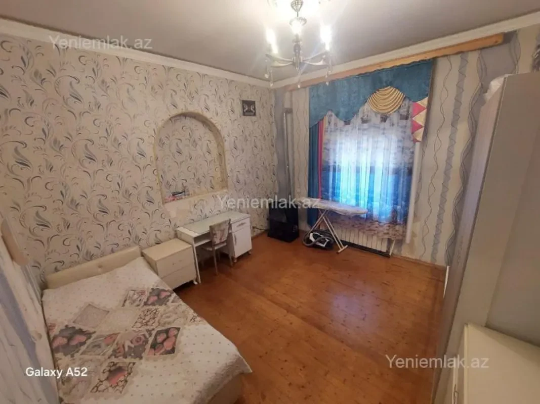 Satılır 4 otaqlı həyət evi 120 m²